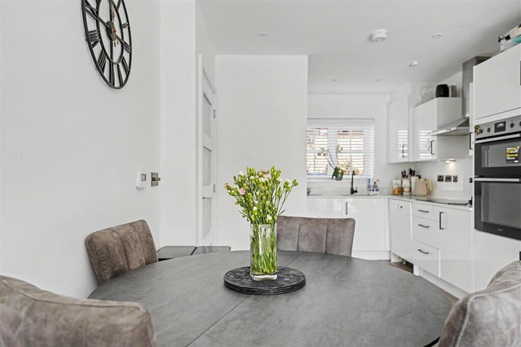 House in East Hertfordshire, Buntingford - View 4