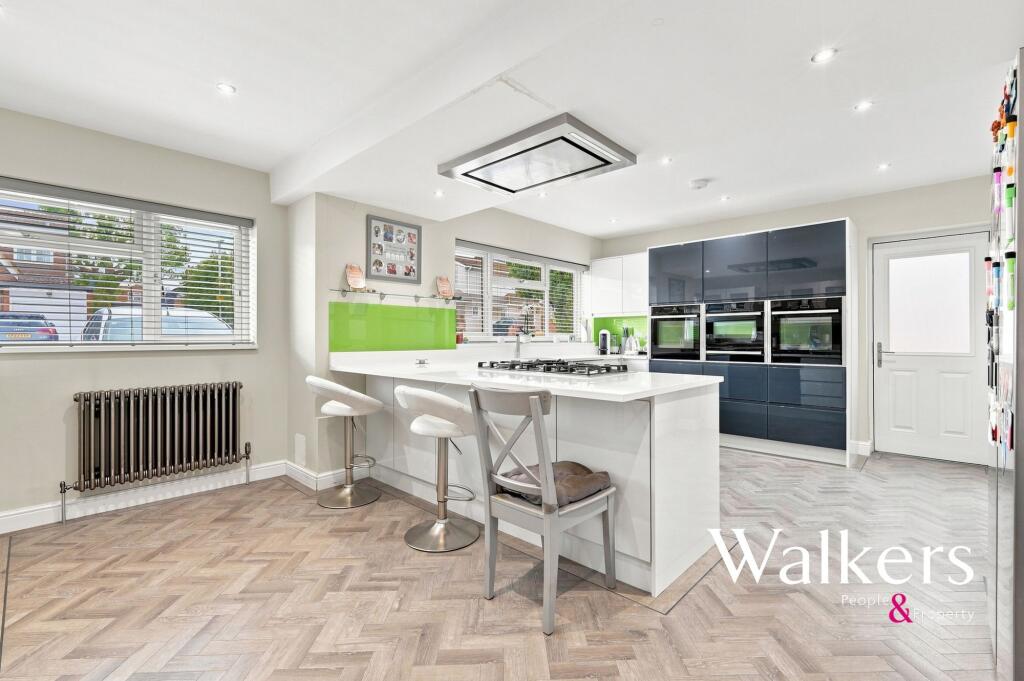 Grove Road, Billericay photo 4