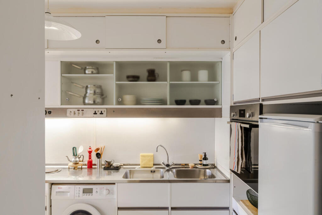 Apartment in London - View 4