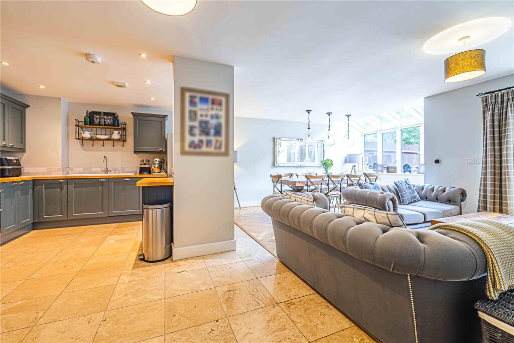 House in Dacorum, Chiltern Park, Berkhamsted - View 4