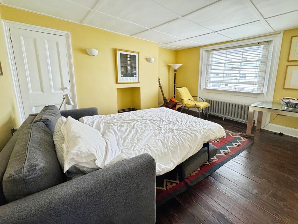 House in St Leonards-on-Sea, St Leonards Green - View 4