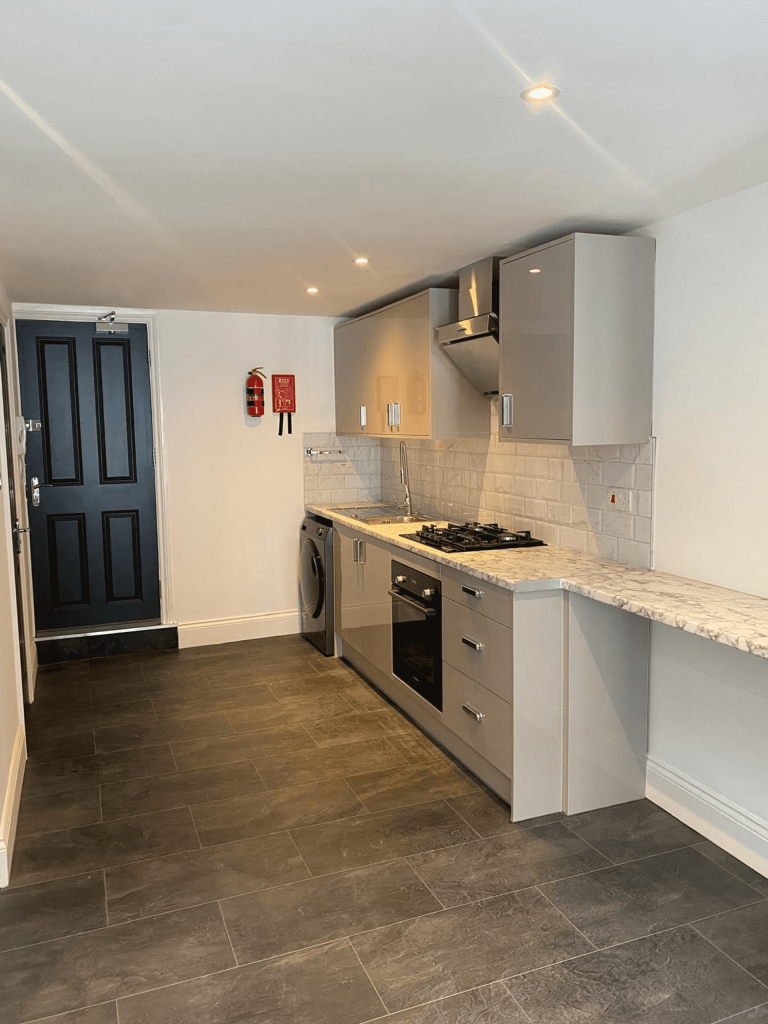 Apartment in Ilford - View 3
