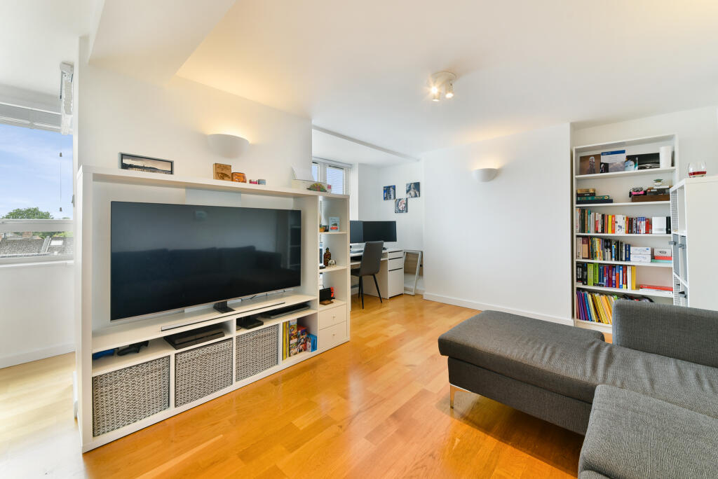 Main image of property: Kew Bridge Court, Brentford London W4