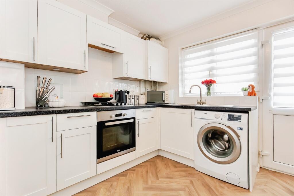Cornwallis Drive, Eaton Socon, St. Neots - View 5
