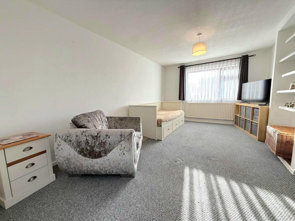 Woodhall Close, West Hunsbury, Northampton - View 3