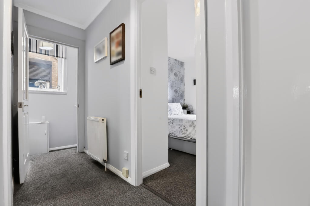 Apartment in Alexandria, West Dunbartonshire - More