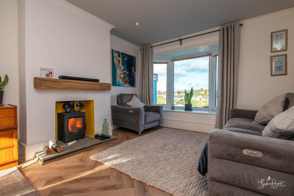 Sylvan Avenue, East Cowes photo 4