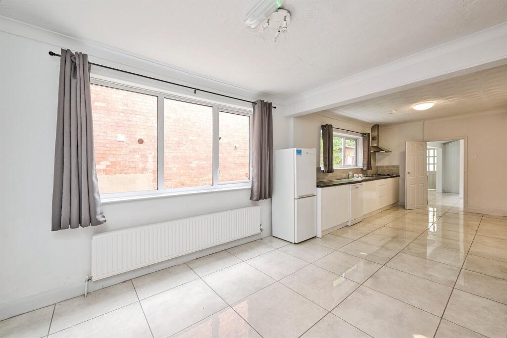 House in Boston, Bargate, Staniland - More