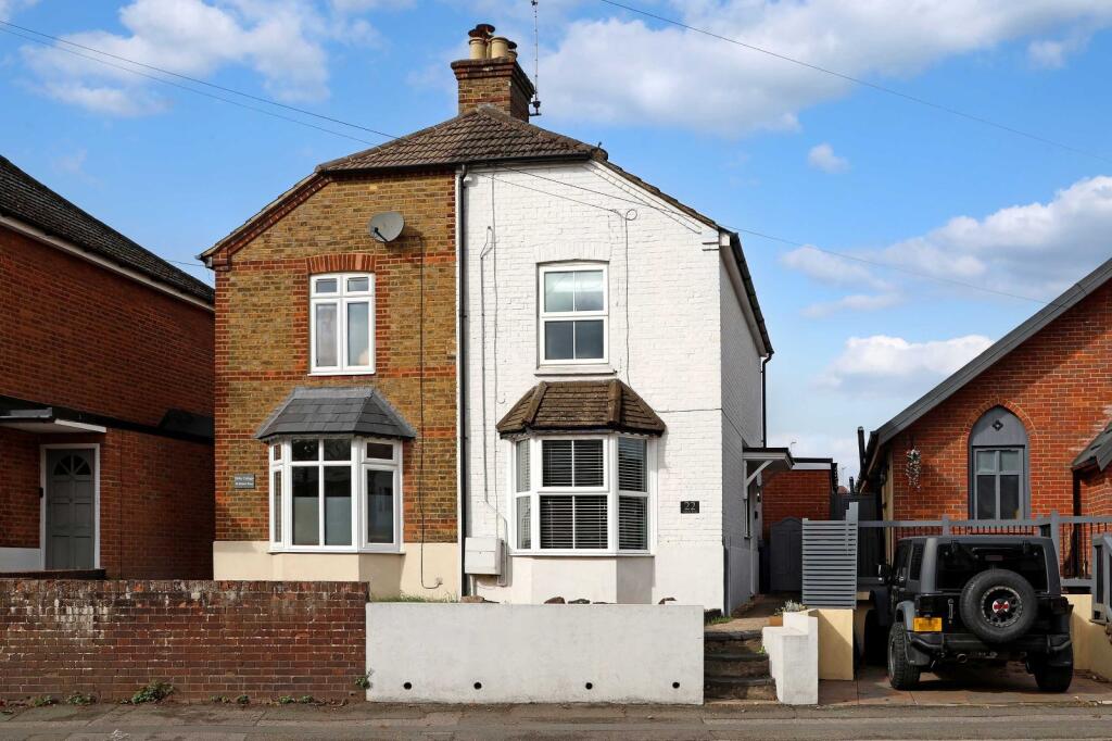 2-bed semi-detached on Station Road, Loudwater, Buckinghamshire, HP10, £475,000