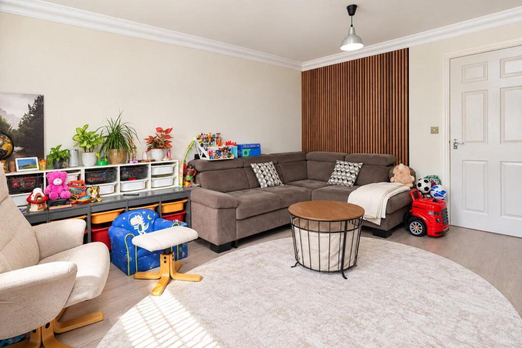House in Guildford - View 4