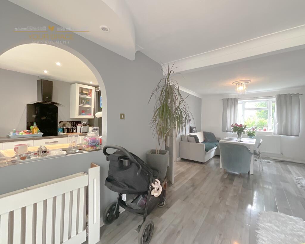 Cherry Garth, Bentley, Doncaster photo 2