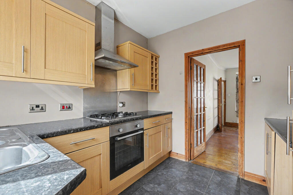 House in Chatham, Medway - View 5