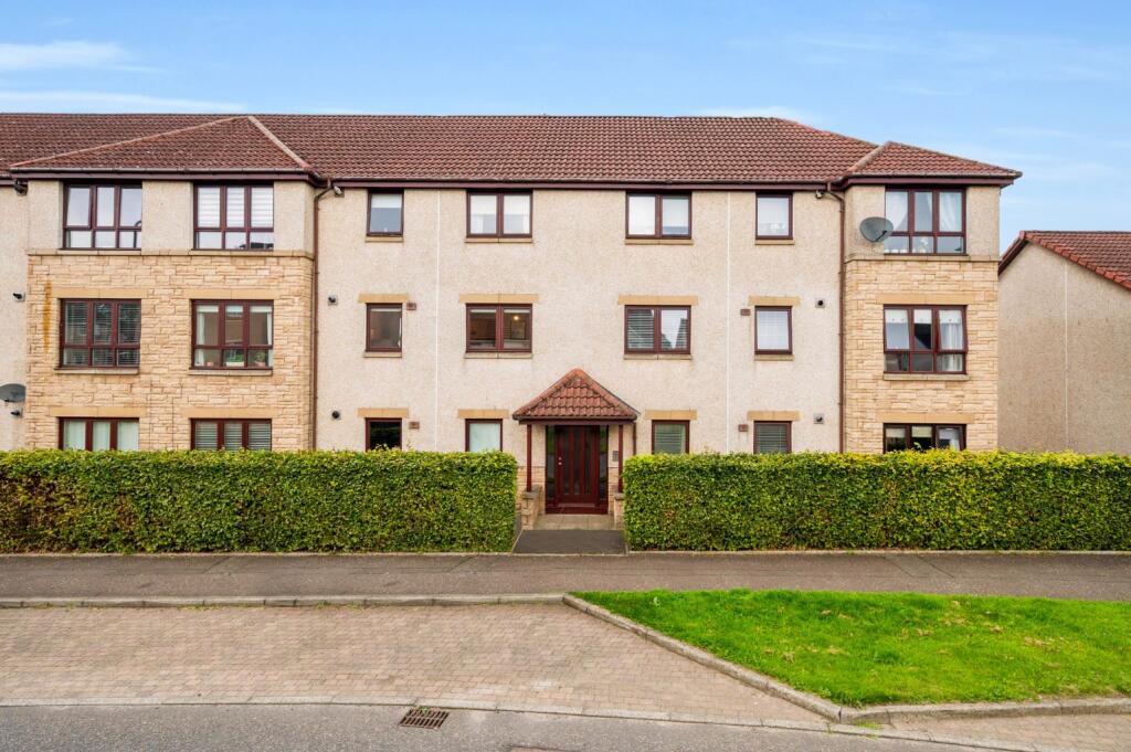 2-bed flat on Leyland Road, Bathgate, West Lothian, EH48, £140,000