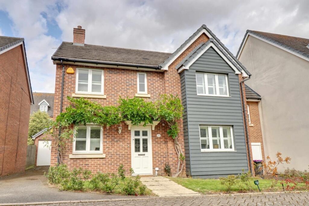 4-bed detached on Saffron Crescent, Sawbridgeworth, CM21, £590,000