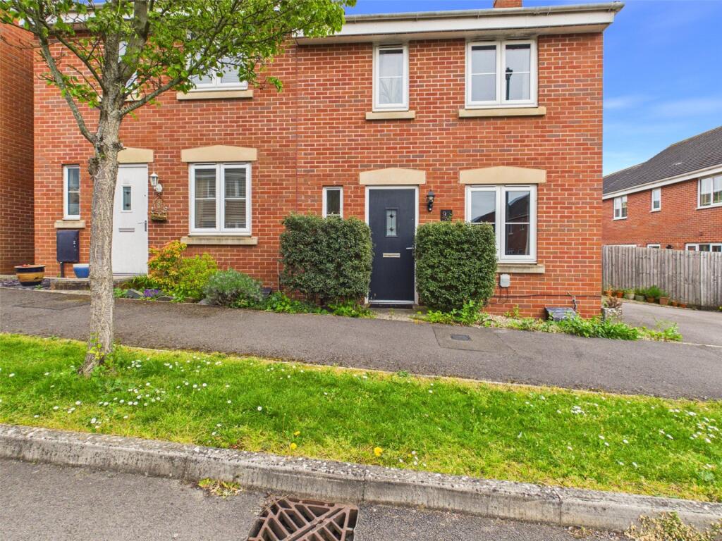 Main image of property: Renard Rise, Stonehouse, Gloucestershire, GL10
