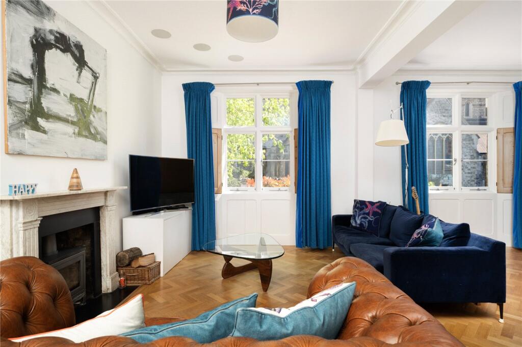 House in London, Roehampton - View 5