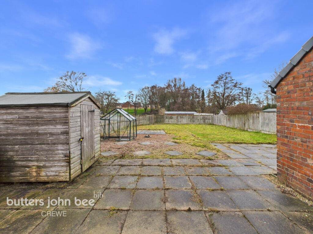 25, Vicarage Road, Haslington photo 2