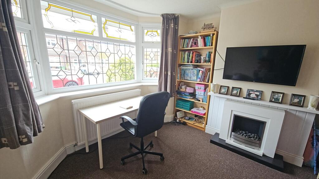 Peakdale Avenue, Heald Green photo 4