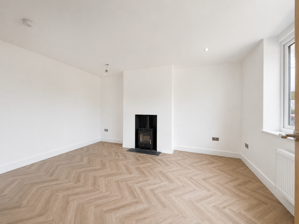 House in Tilsworth, Central Bedfordshire - View 3