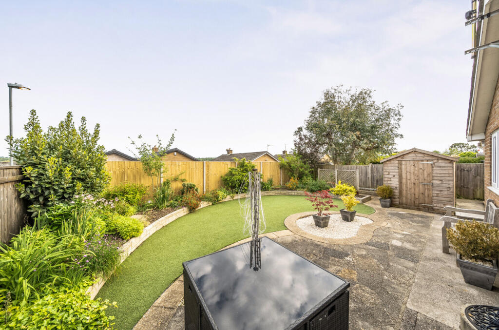 14, Earls Close, Sherborne, Dorset, DT9 photo 4