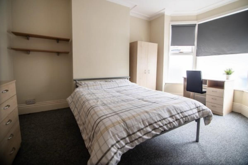 House in Sheffield - View 5
