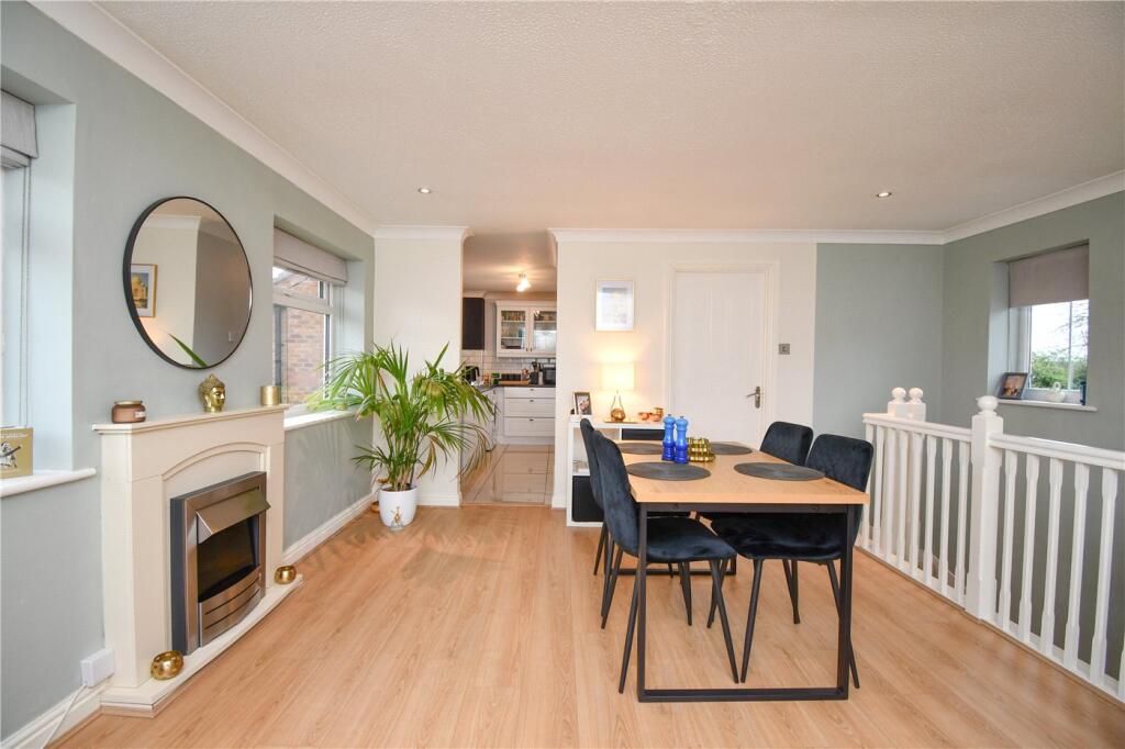 Mulberry Close, Elton, Chester photo 2