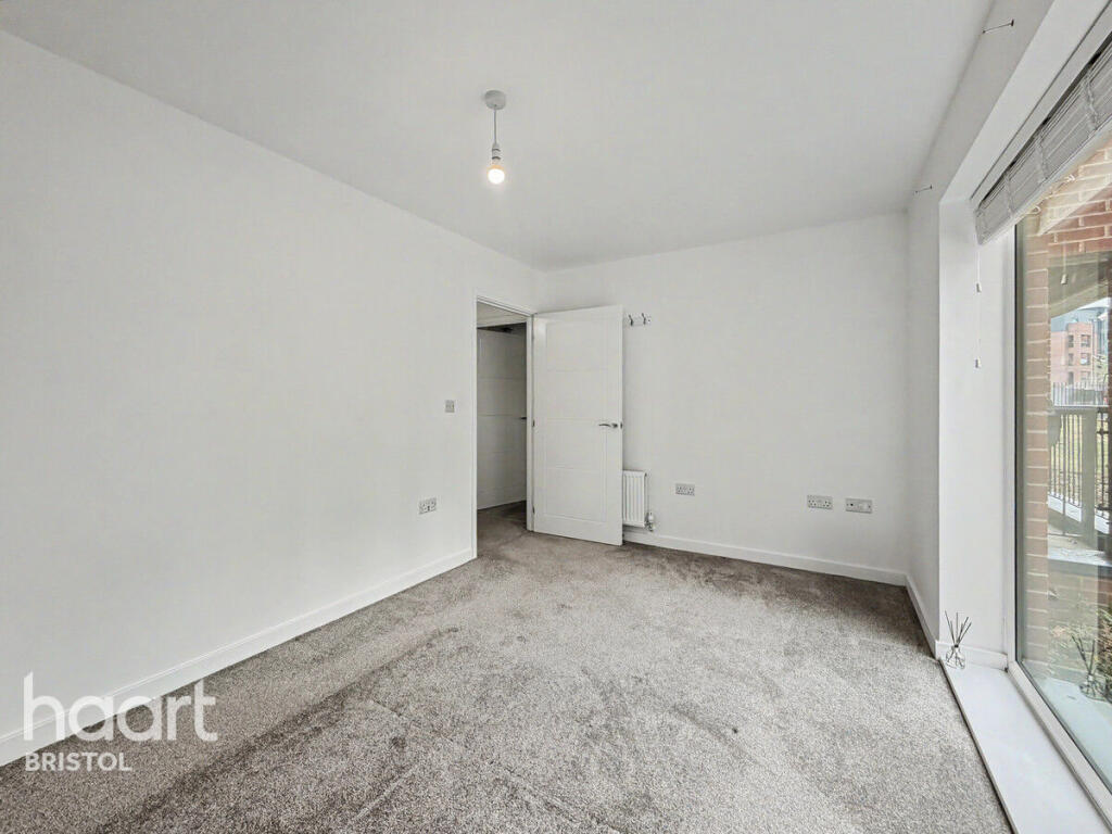 Main image of property: English Oak, Bristol