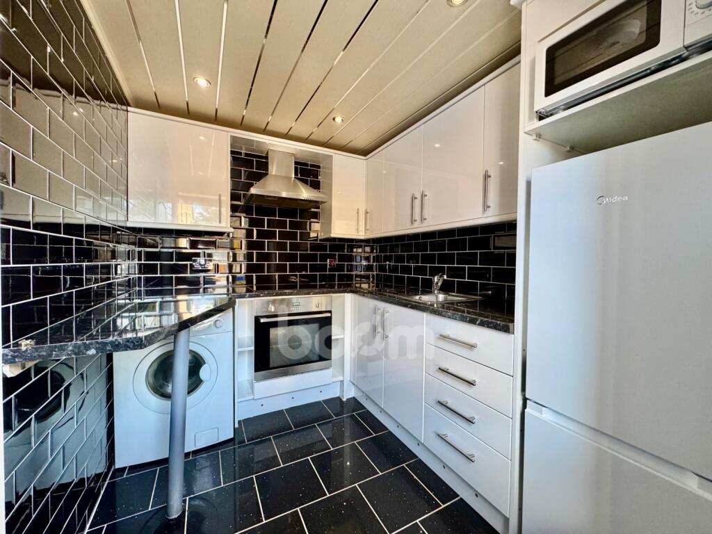Apartment in Kilmarnock, East Ayrshire - View 3