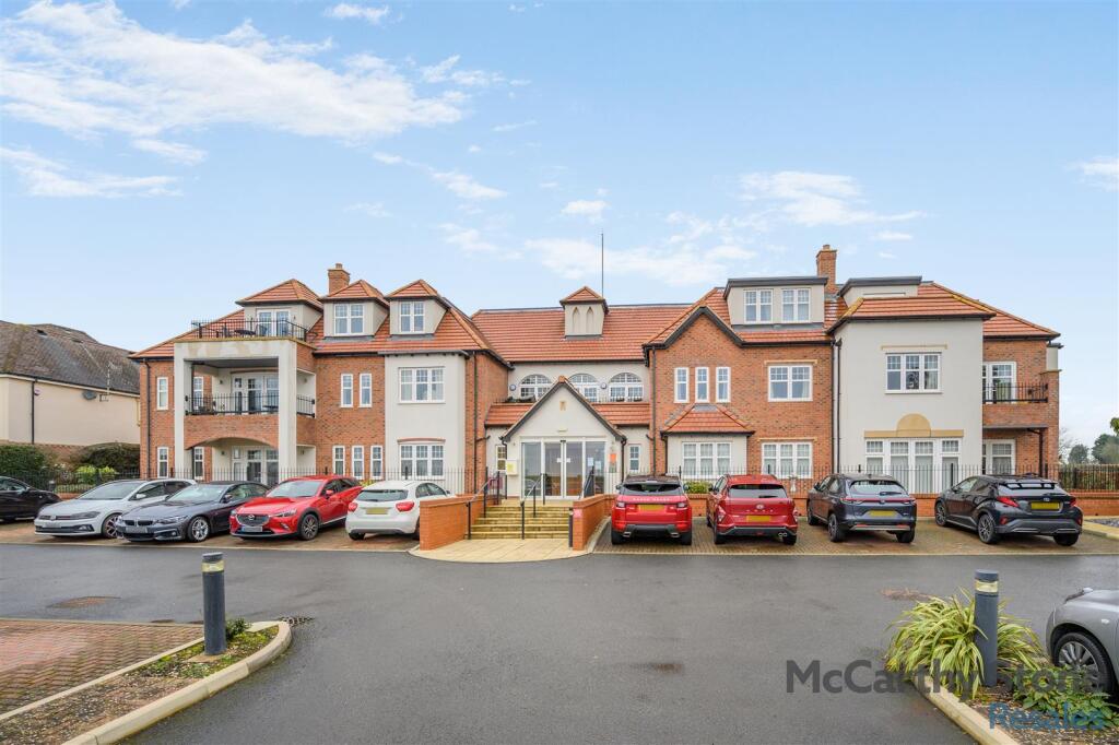 Main image of property: Orchard Gate, Banbury Road, Stratford-Upon-Avon, CV37 7HT