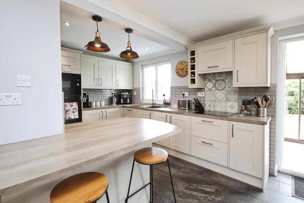 House in North Kesteven, Waddington - View 2