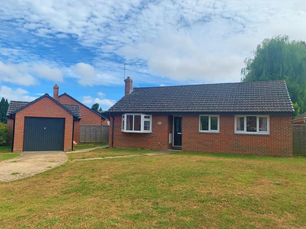 Main image of property: Lark Rise, Newport, PO30