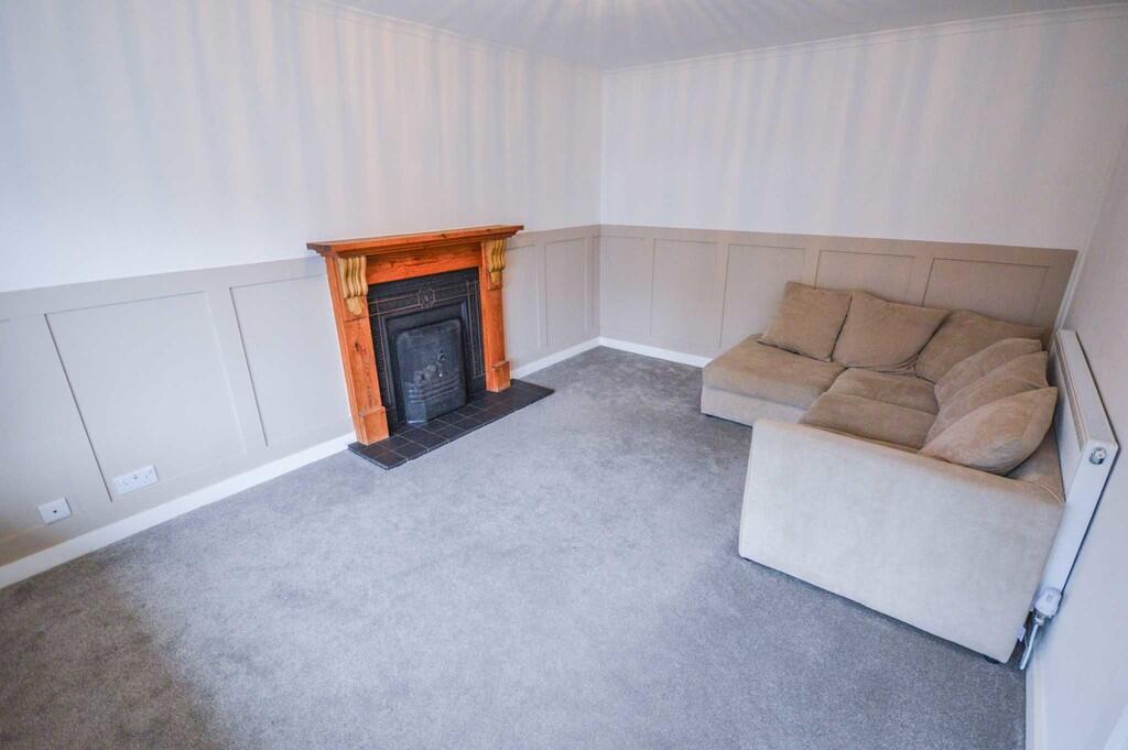 Amberwood Drive, Manchester photo 4