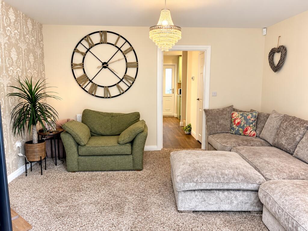House in Kirklees, West End, Cleckheaton - View 5