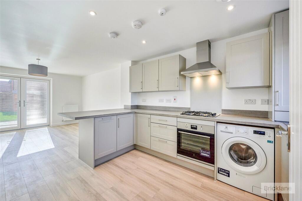 Boultwood Way, Bishop's Stortford, Hertfordshire, CM23 photo 3