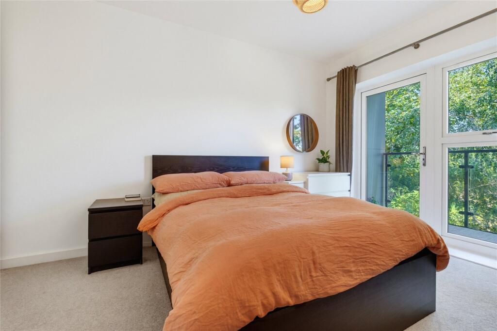 Apartment in London - View 4