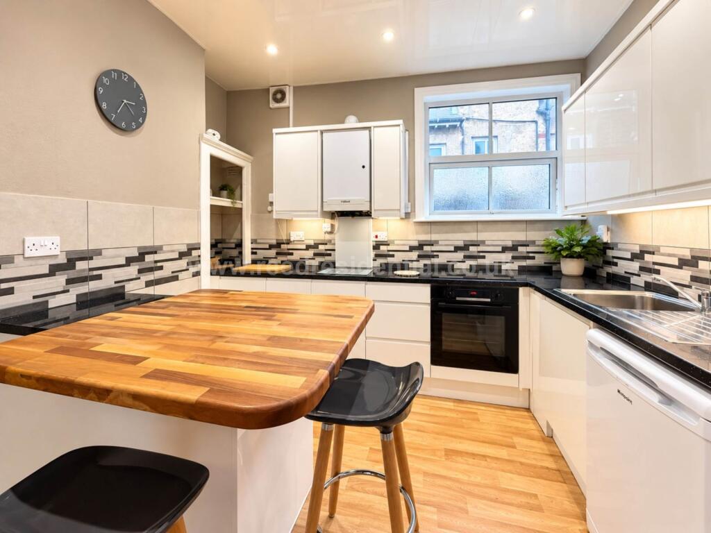 Apartment in Southend-on-Sea, Westcliff-on-Sea - View 5