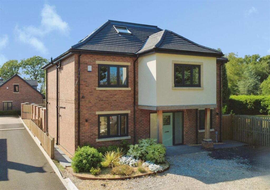 Main image of property: Chelford Road, Somerford, Congleton