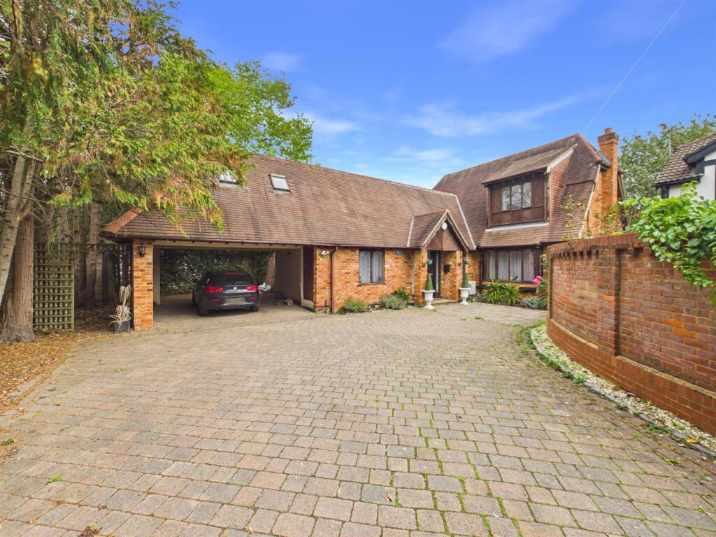 House in Southall
