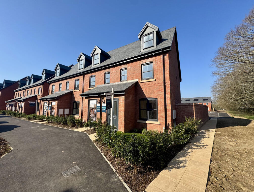 Main image of property: Curbridge Way,
Curbridge,
Southampton,
SO30 2HN