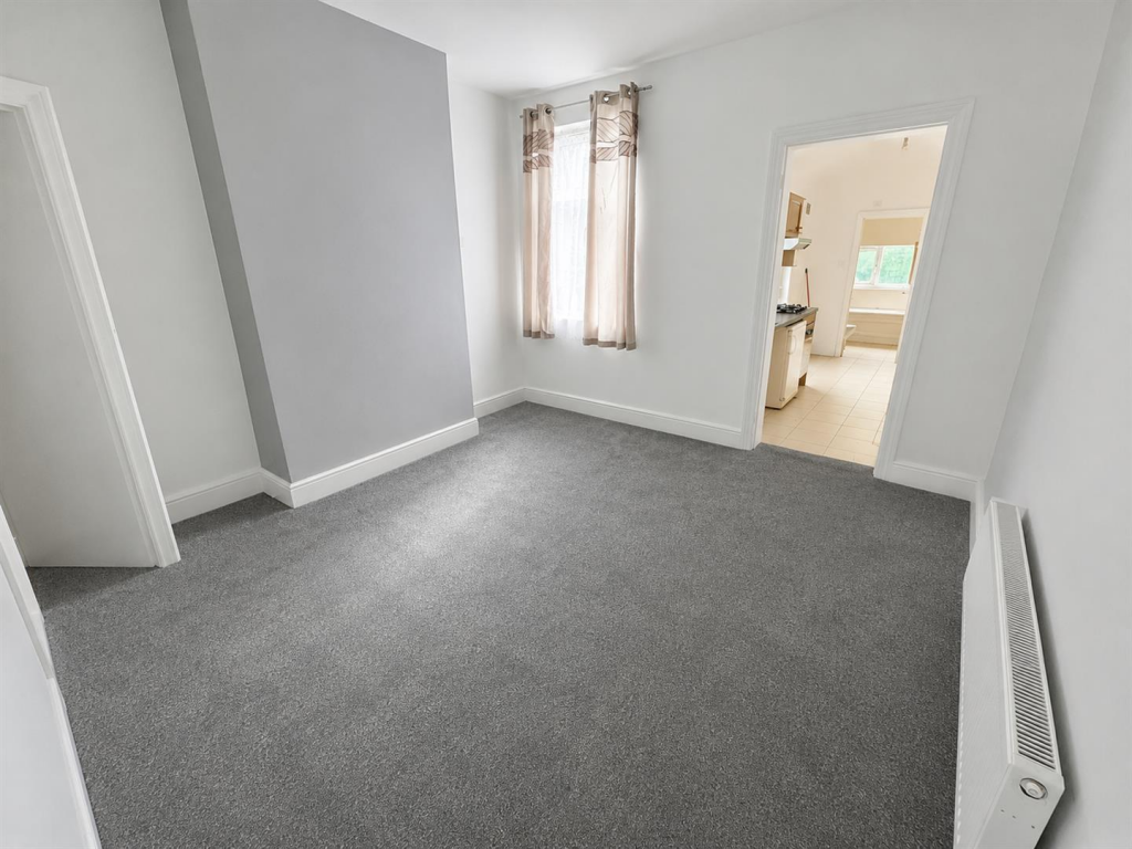 Main image of property: Butlin road, Luton, LU1 1LD