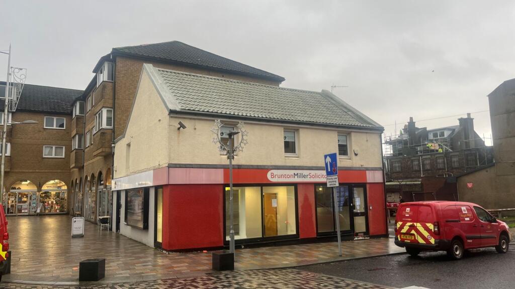 Main image of property: 20 Colquhoun Street, Helensburgh G84 8AJ