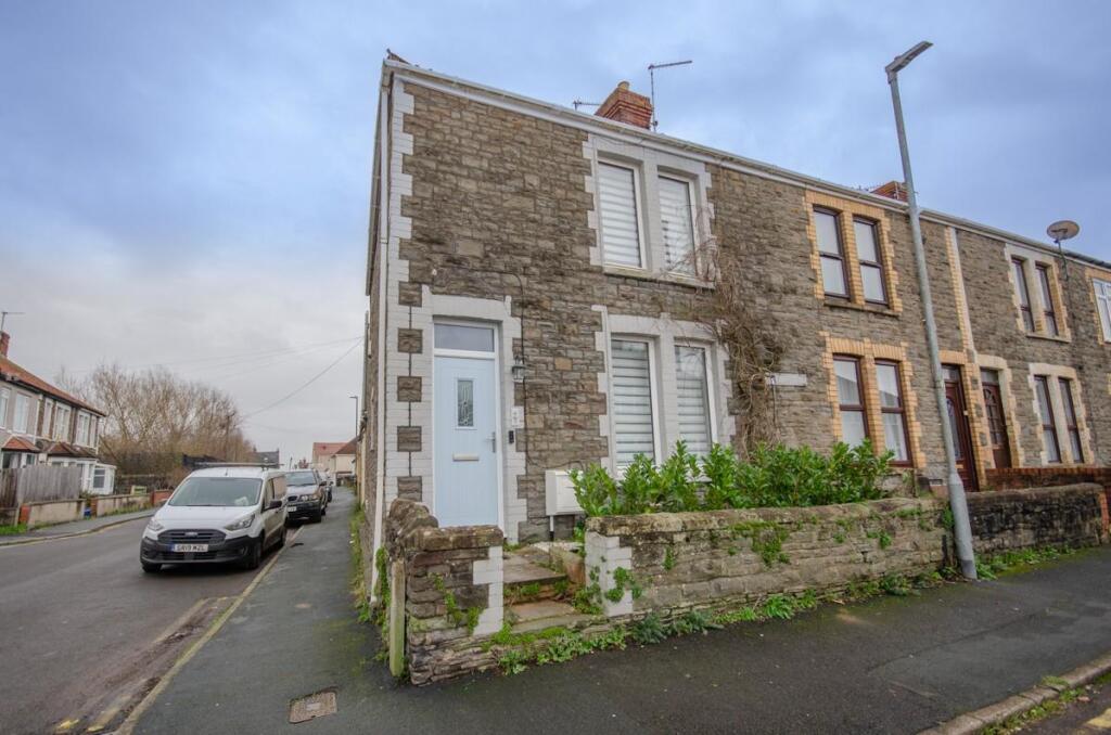 Main image of property: Hayward Road, Staple Hill, Bristol, BS16 4NS