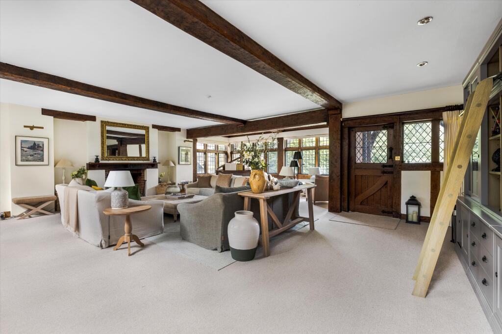 Enton, Godalming, Surrey, GU8 photo 2