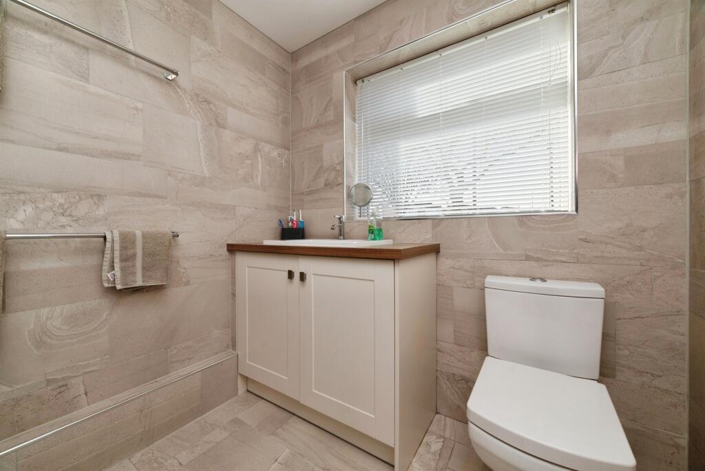 Eden Drive, Hull - View 4