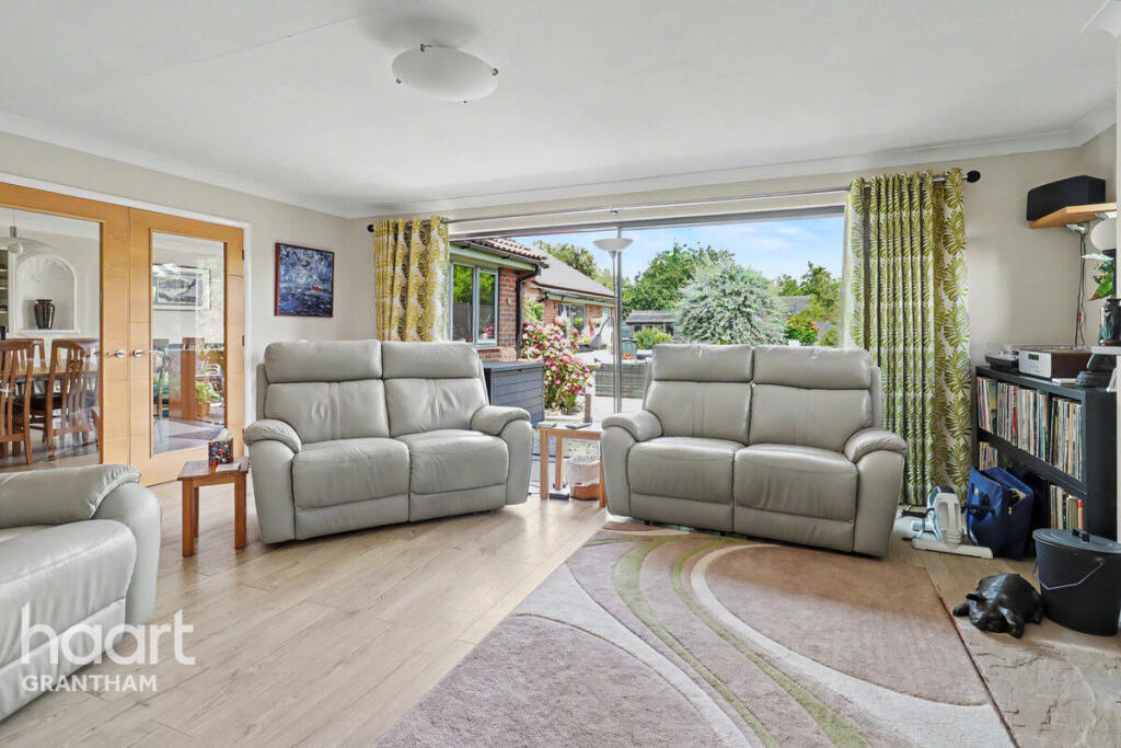 House in South Kesteven, Hougham - View 5