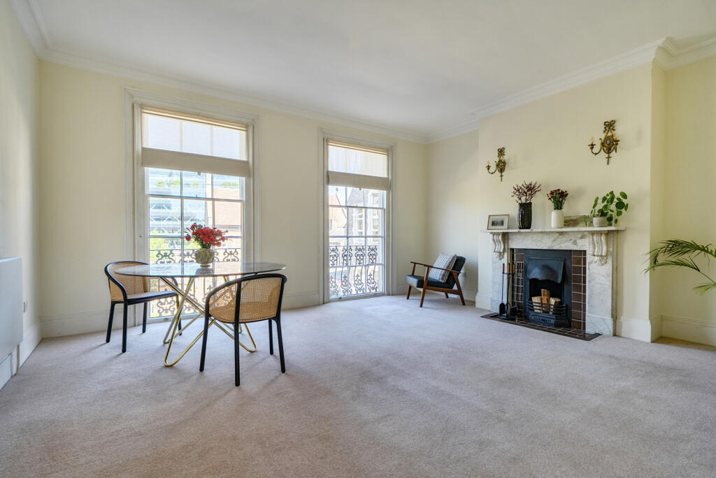 Abbots Walk, Reading, Berkshire, RG1 - View 2