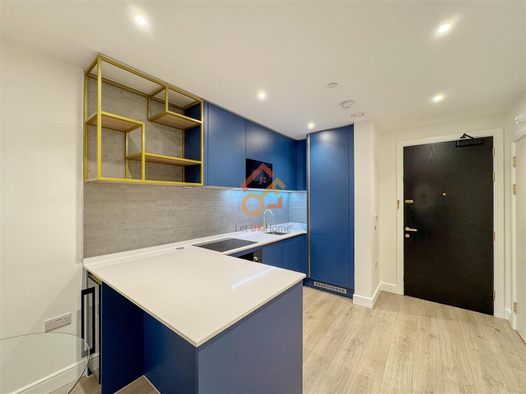 Studio flat for rent