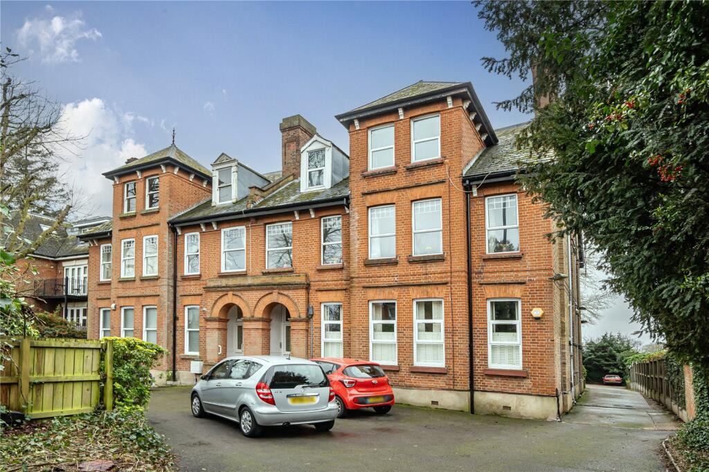 Main image of property: The Ridgeway, Enfield, EN2