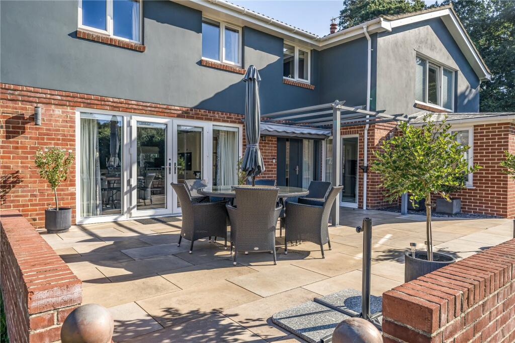 Pinewood Close, Norwich, Norfolk, NR6 photo 3
