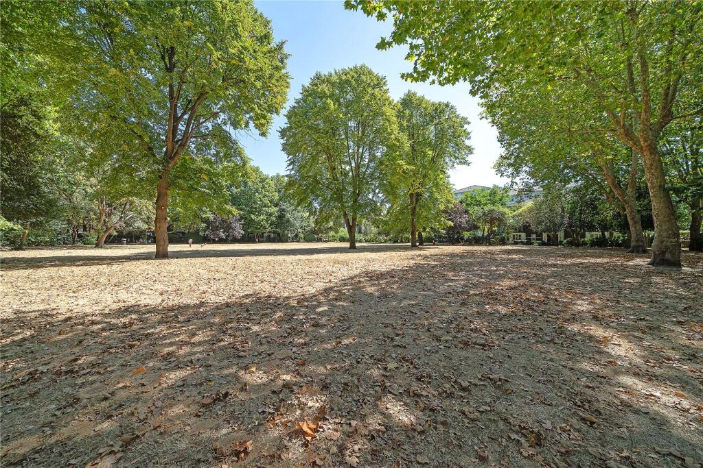 Apartment in London - View 5